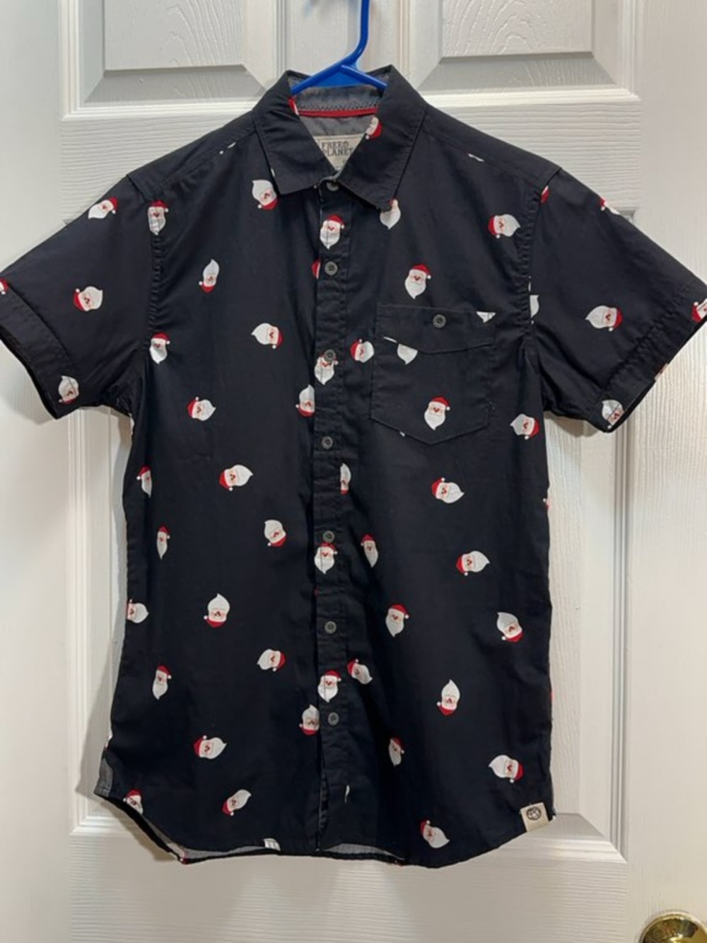 Free Planet Black Short-Sleeve Button-Up Shirt with Santa Print